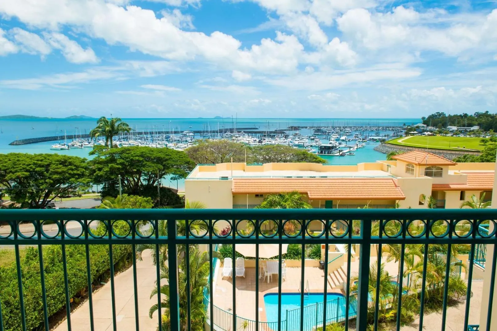 Shingley Beach Resort - Whitsundays Airlie Beach