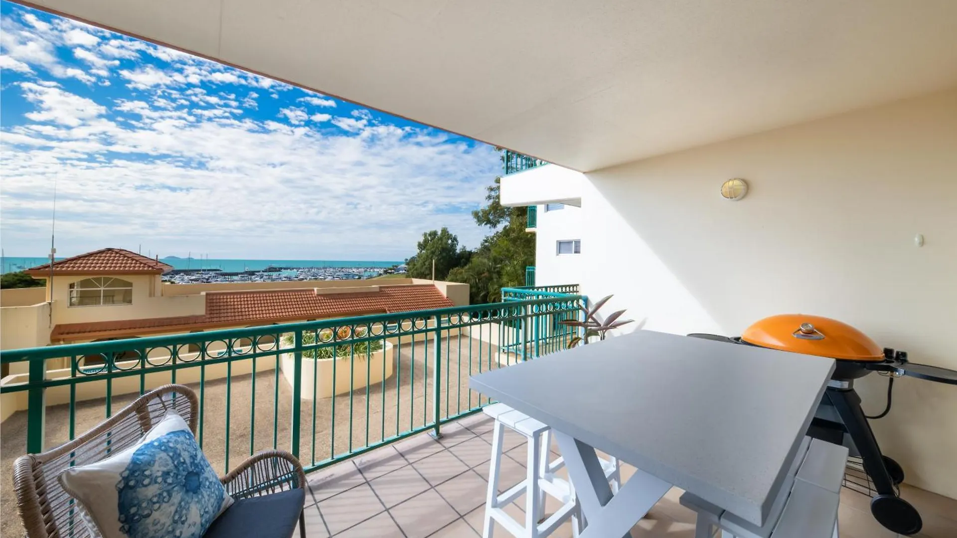 Shingley Beach Resort - Whitsundays Airlie Beach