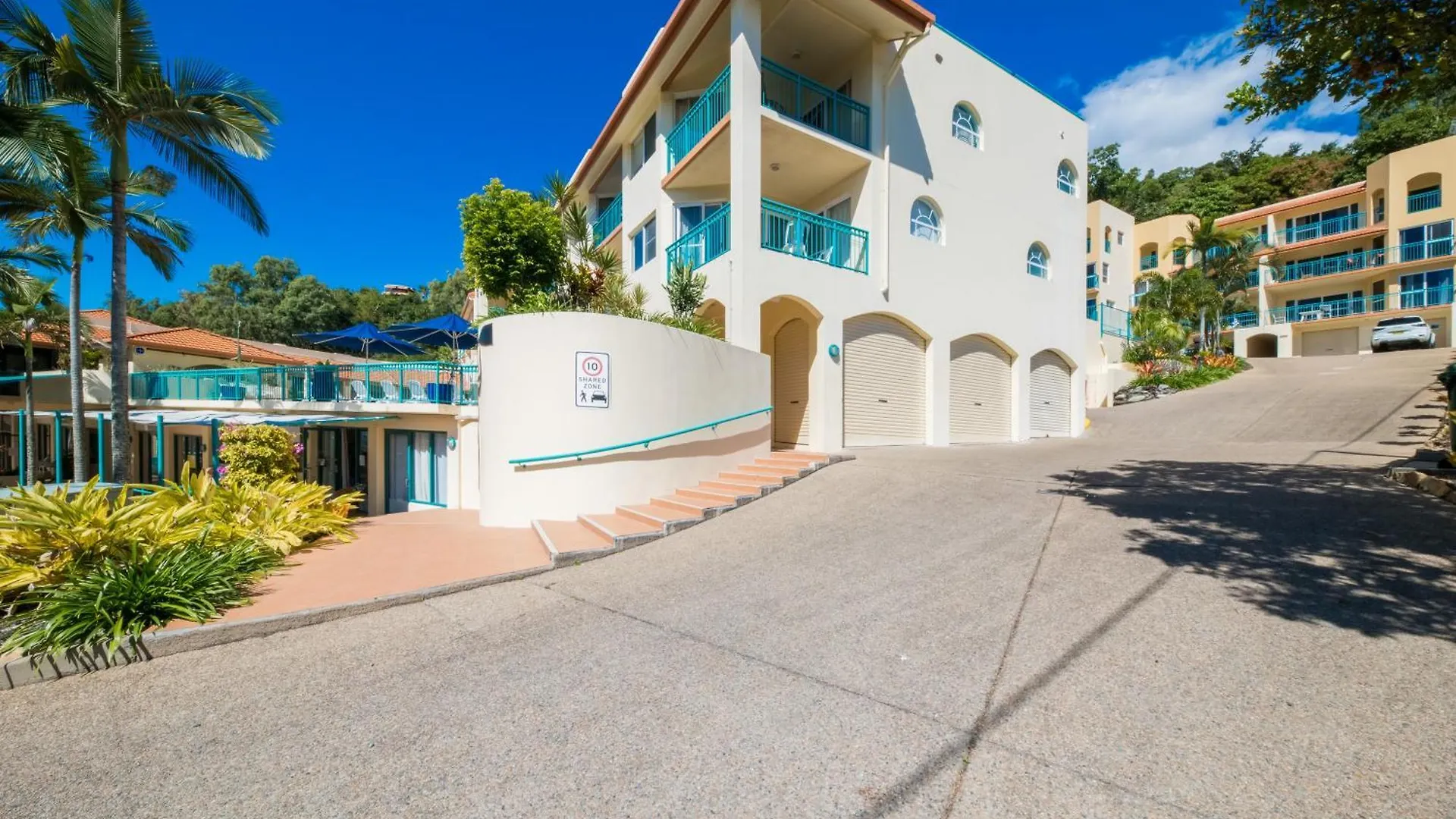 Shingley Beach Resort - Whitsundays Airlie Beach