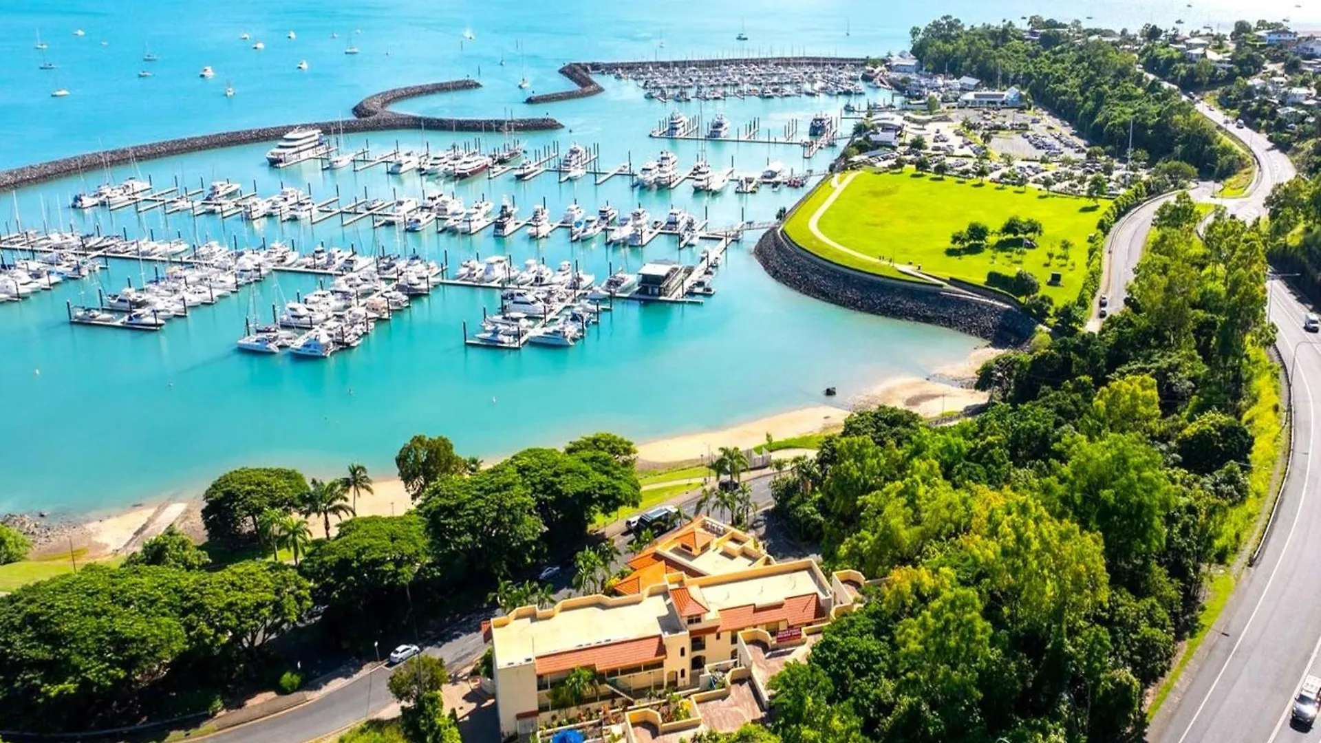 Shingley Beach Resort - Whitsundays location