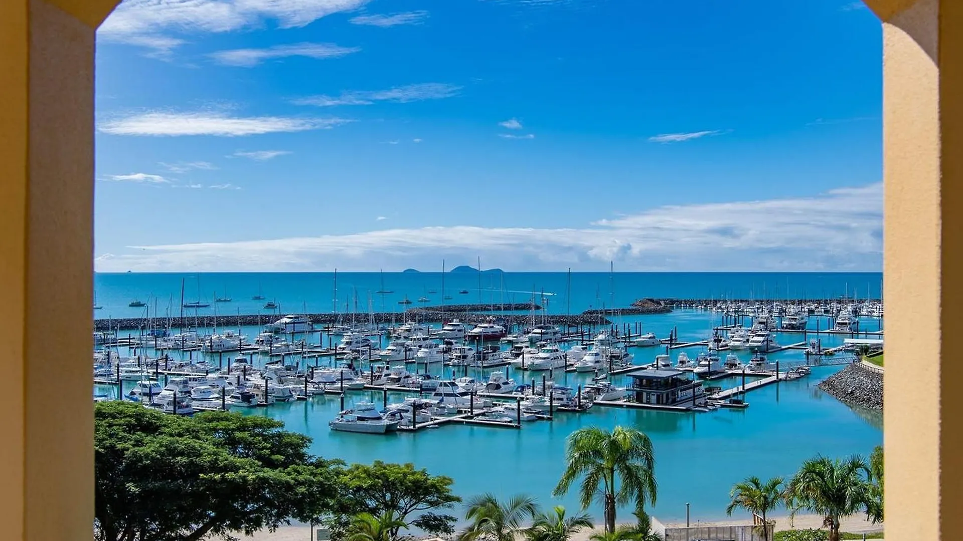 Shingley Beach Resort - Whitsundays Airlie Beach